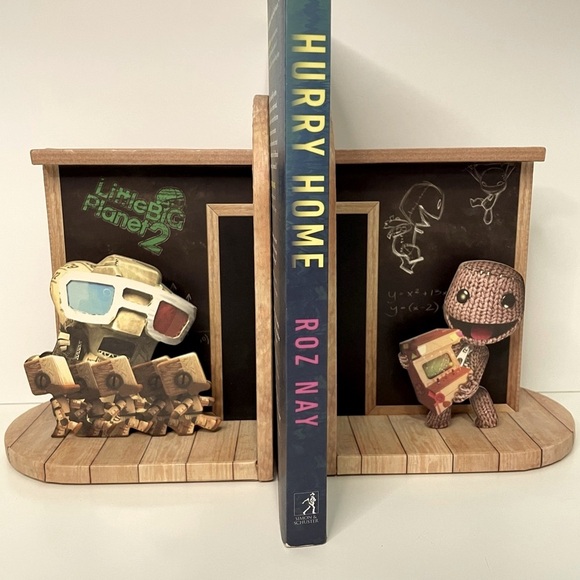 Little Big Planet 2 Collectors Edition Bookends - Picture 5 of 12